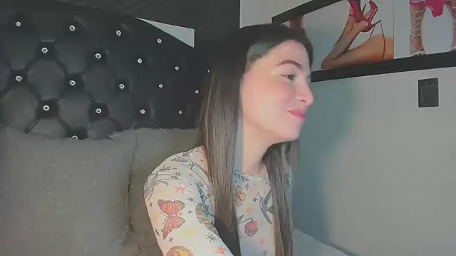 diana queen  online show from April 2026 09:39:33 PM