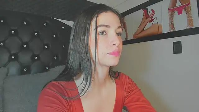 diana queen  online show from April 2026 09:18:02 PM