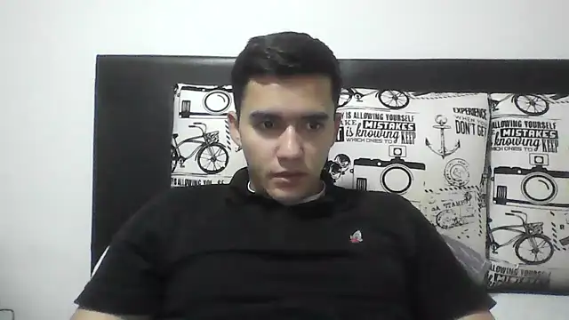 Snapshot of Estebitan_vm chatting on February 2026 04:10:02 AM Estebitan vm online show from February 2026 04:10:02 AM