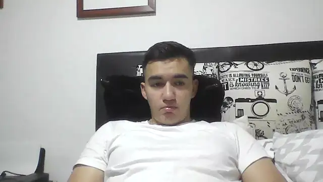 Snapshot of Estebitan_vm chatting on February 2026 03:06:02 AM Estebitan vm online show from February 2026 03:06:02 AM