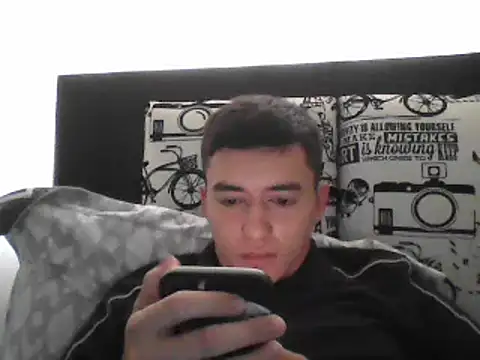 Snapshot of Estebitan_vm chatting on January 2025 02:07:01 PM Estebitan vm online show from January 2025 02:07:01 PM