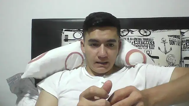 Snapshot of Estebitan_vm chatting on February 2026 01:26:02 AM Estebitan vm online show from February 2026 01:26:02 AM