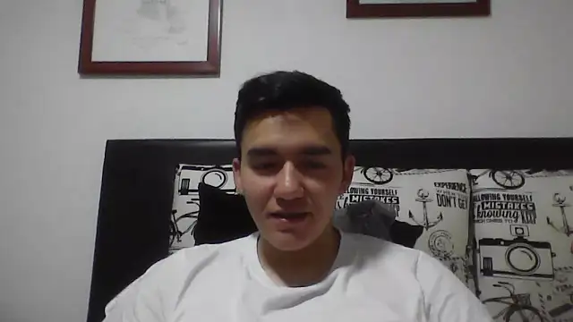 Snapshot of Estebitan_vm chatting on February 2026 06:26:01 AM Estebitan vm online show from February 2026 06:26:01 AM