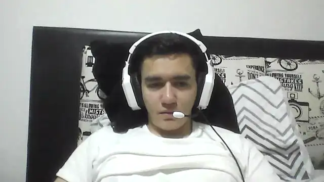 Estebitan vm online show from March 2026 04:27:02 AM