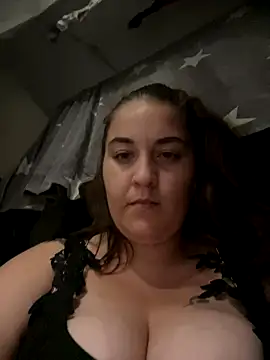 yzabell18 online show from September 2025 11:03:01 PM