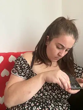 yzabell18 online show from November 2025 12:59:02 PM