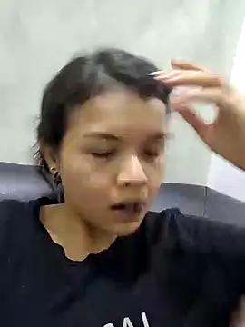azumiichan online show from December 2024 02:47:01 AM