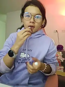 azumiichan online show from March 2026 12:10:02 AM