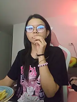 azumiichan online show from May 2026 12:06:02 AM