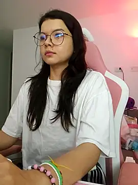 azumiichan online show from March 2026 12:40:01 AM