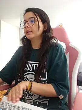 azumiichan online show from September 2025 09:37:01 PM