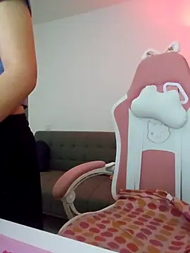 azumiichan online show from April 2026 12:06:02 AM