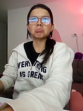 azumiichan online show from December 2025 12:04:01 AM