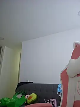 azumiichan online show from November 2025 01:25:01 PM