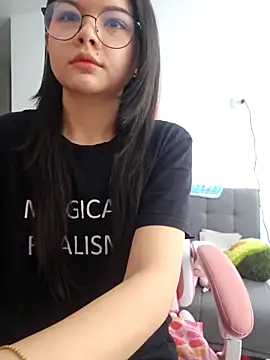 azumiichan online show from November 2025 02:51:02 PM