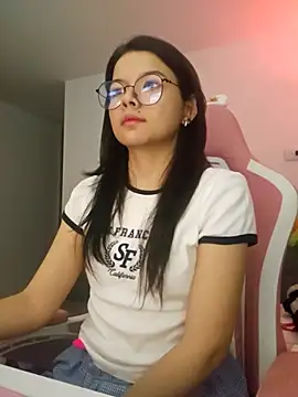 azumiichan online show from May 2026 12:14:02 AM
