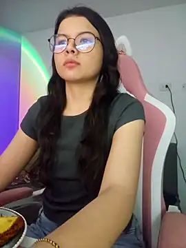 azumiichan online show from October 2025 12:00:02 AM