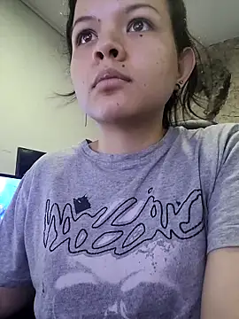 azumiichan online show from December 2024 04:59:01 AM