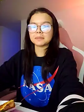 azumiichan online show from November 2025 12:11:01 AM