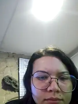 azumiichan online show from January 2026 12:17:01 AM