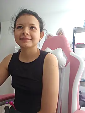 azumiichan online show from February 2025 03:54:01 PM
