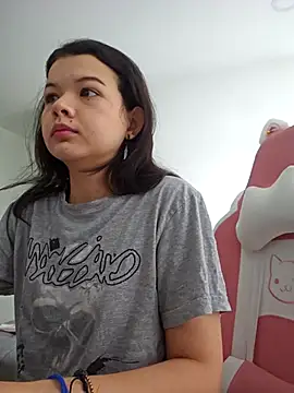 azumiichan online show from October 2025 01:45:01 PM