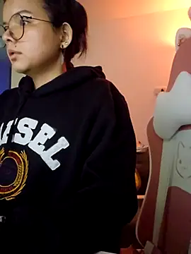 azumiichan online show from November 2025 12:11:02 AM