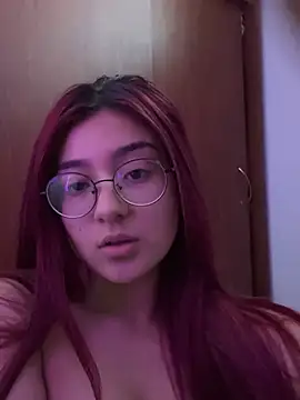 Snapshot of Im_mave chatting on January 2025 05:29:01 AM Im mave online show from January 2025 05:29:01 AM