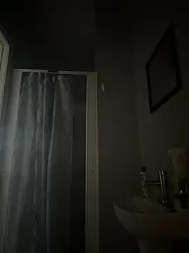 Snapshot of CamGirlLeanna chatting on February 2025 04:25:01 PM CamGirlLeanna online show from February 2025 04:25:01 PM