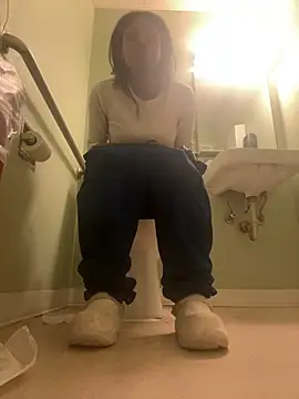 Snapshot of CamGirlLeanna chatting on March 2025 09:15:01 PM CamGirlLeanna online show from March 2025 09:15:01 PM