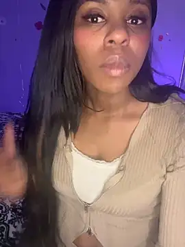 Snapshot of CamGirlLeanna chatting on March 2025 02:27:01 AM CamGirlLeanna online show from March 2025 02:27:01 AM