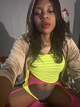 Snapshot of CamGirlLeanna chatting on February 2025 01:25:02 AM CamGirlLeanna online show from February 2025 01:25:02 AM