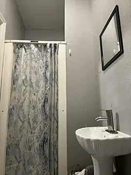 Snapshot of CamGirlLeanna chatting on February 2025 11:50:02 AM CamGirlLeanna online show from February 2025 11:50:02 AM