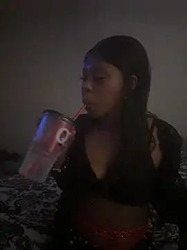 Snapshot of CamGirlLeanna chatting on February 2025 02:11:02 AM CamGirlLeanna online show from February 2025 02:11:02 AM