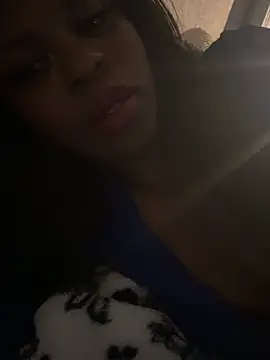 Snapshot of CamGirlLeanna chatting on January 2025 06:45:01 AM CamGirlLeanna online show from January 2025 06:45:01 AM