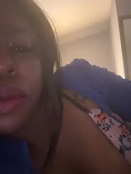 Snapshot of CamGirlLeanna chatting on January 2025 10:49:02 PM CamGirlLeanna online show from January 2025 10:49:02 PM