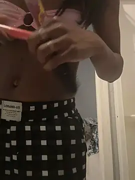 Snapshot of CamGirlLeanna chatting on January 2025 05:02:02 PM CamGirlLeanna online show from January 2025 05:02:02 PM