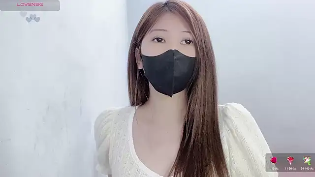 tanhxiu online show from March 2026 12:12:01 PM