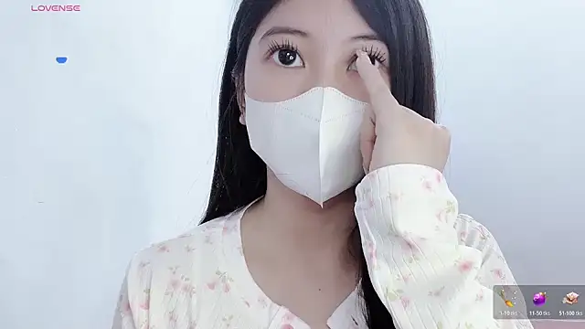 tanhxiu online show from November 2025 01:37:02 PM