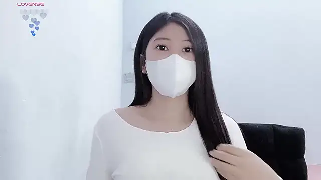 tanhxiu online show from December 2025 02:42:02 PM