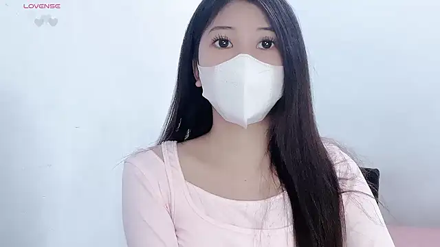 tanhxiu online show from February 2026 12:33:01 PM