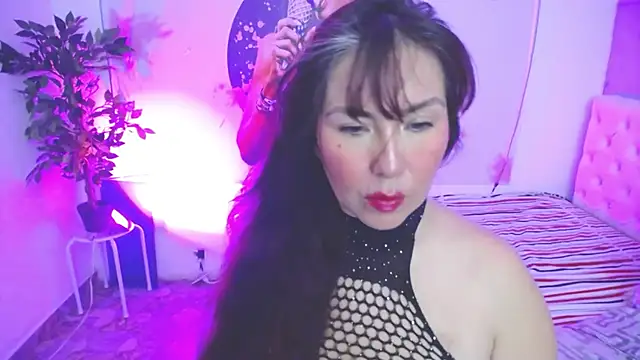 evelyn mature19 online show from September 2025 06:34:01 PM