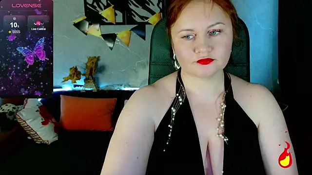 Nikki March online show from October 2025 08:59:02 AM