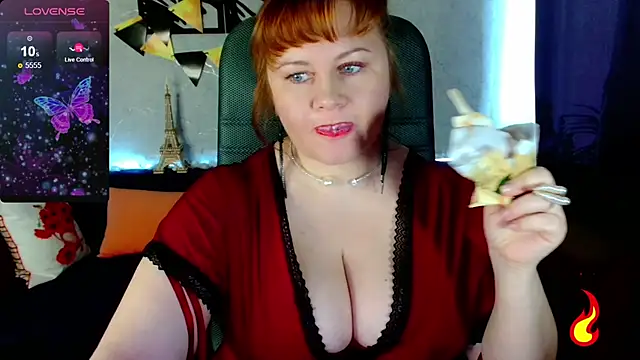 Nikki March online show from October 2025 08:15:02 AM