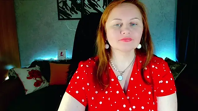 Nikki March online show from March 2025 04:24:01 PM