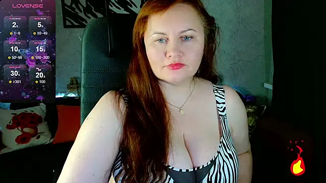 Nikki March online show from September 2025 04:10:05 PM