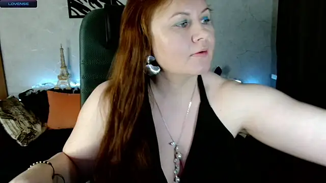 Snapshot of Nikki_March chatting on November 2025 03:40:02 PM Nikki March online show from November 2025 03:40:02 PM