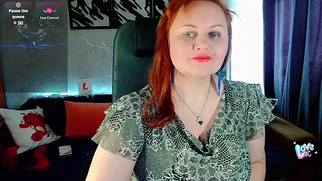 Nikki March online show from February 2025 09:23:01 AM