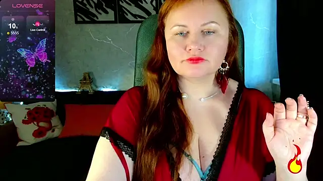 Nikki March online show from September 2025 02:06:02 PM