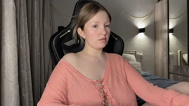 Snapshot of x_ivy_x chatting on January 2025 03:39:02 PM x ivy x online show from January 2025 03:39:02 PM